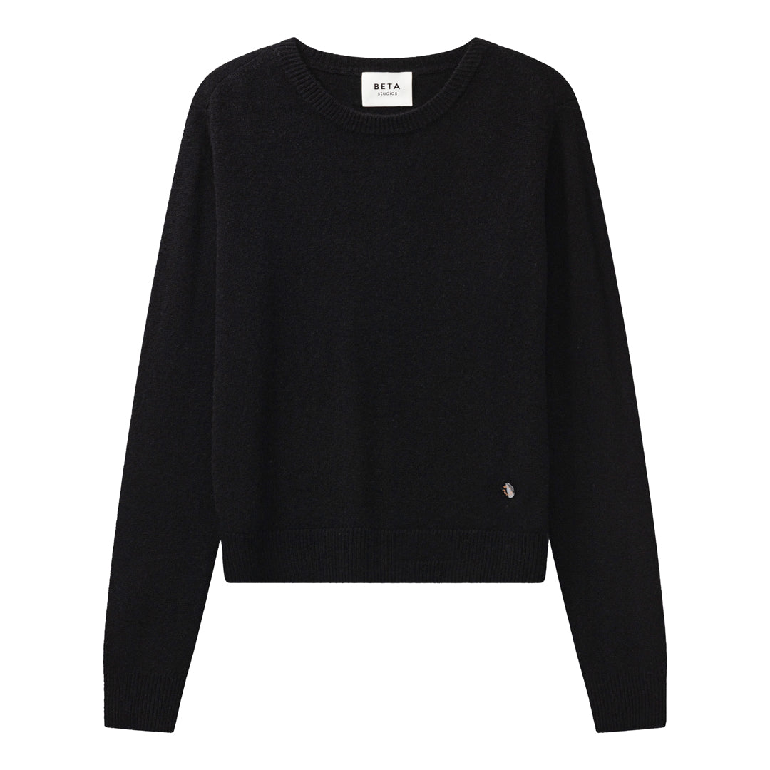 Beta Studios Abbie O-Neck Sweater