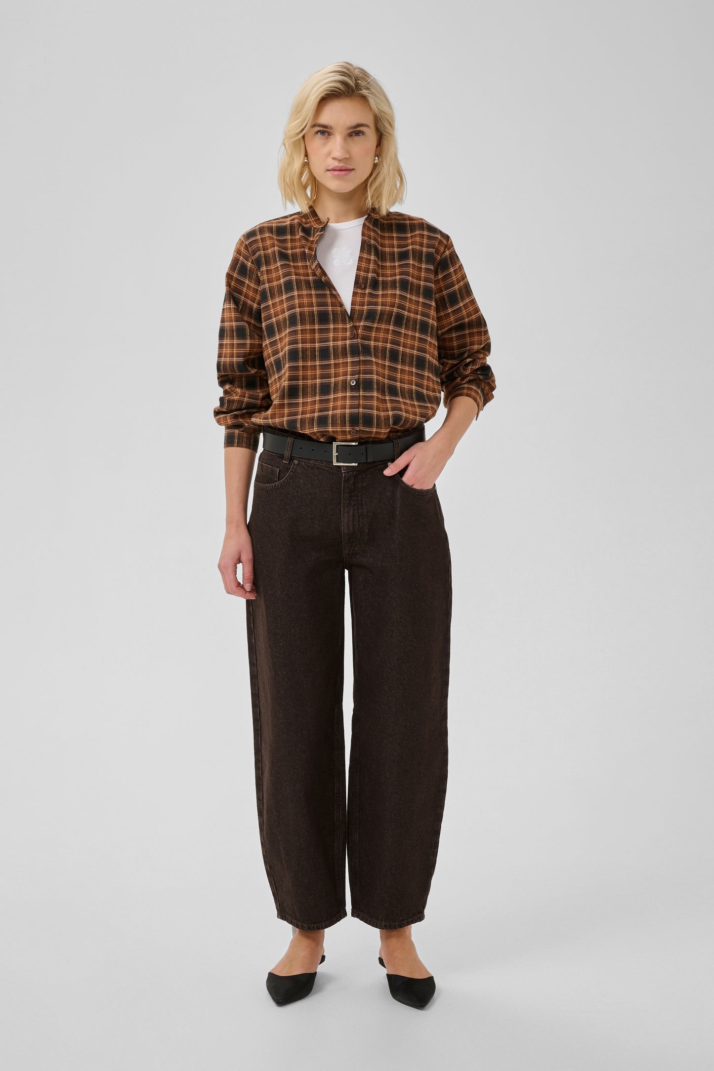 My Essential Wardrobe Barrel Lance Jeans