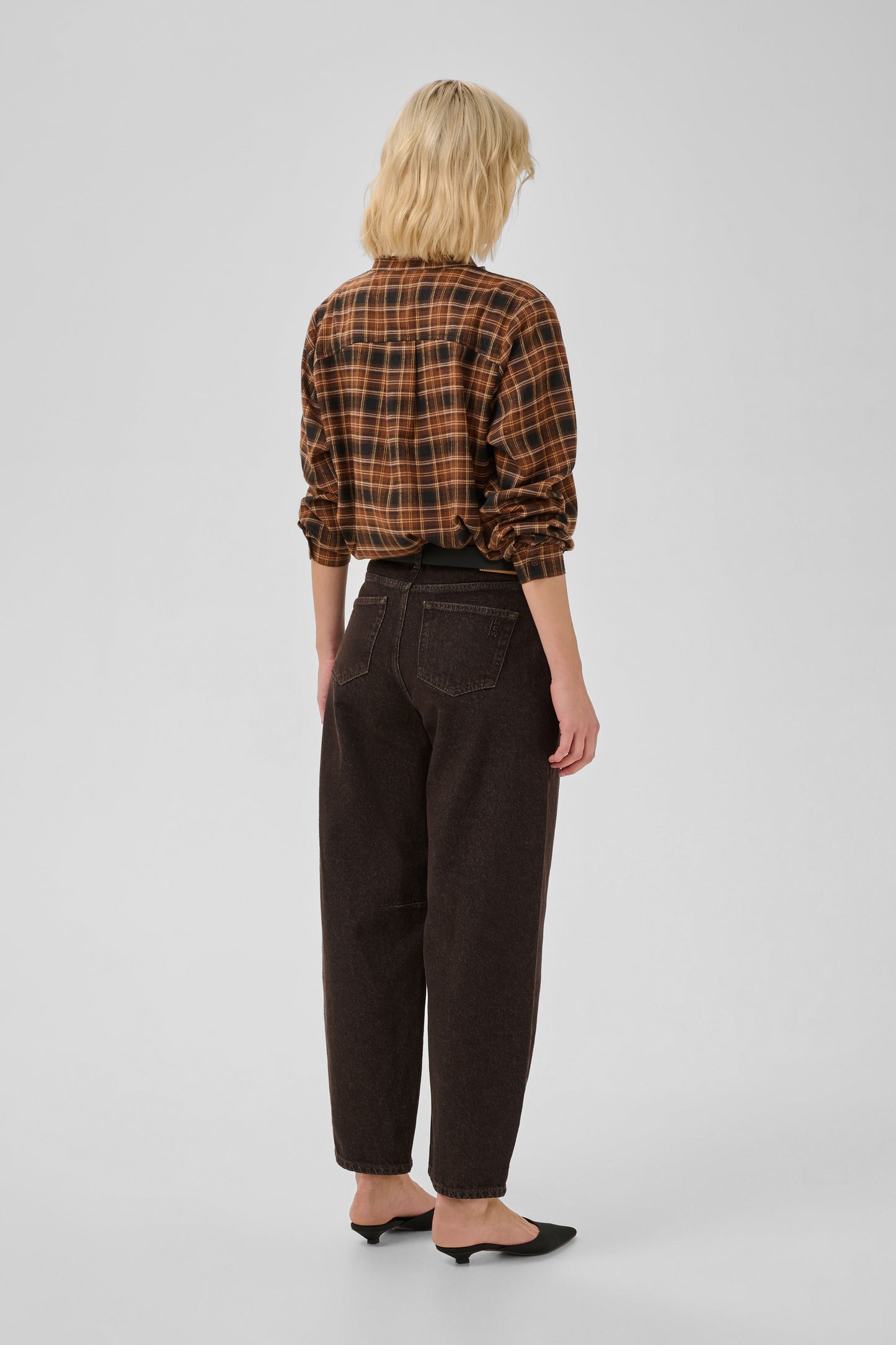 My Essential Wardrobe Barrel Lance Jeans