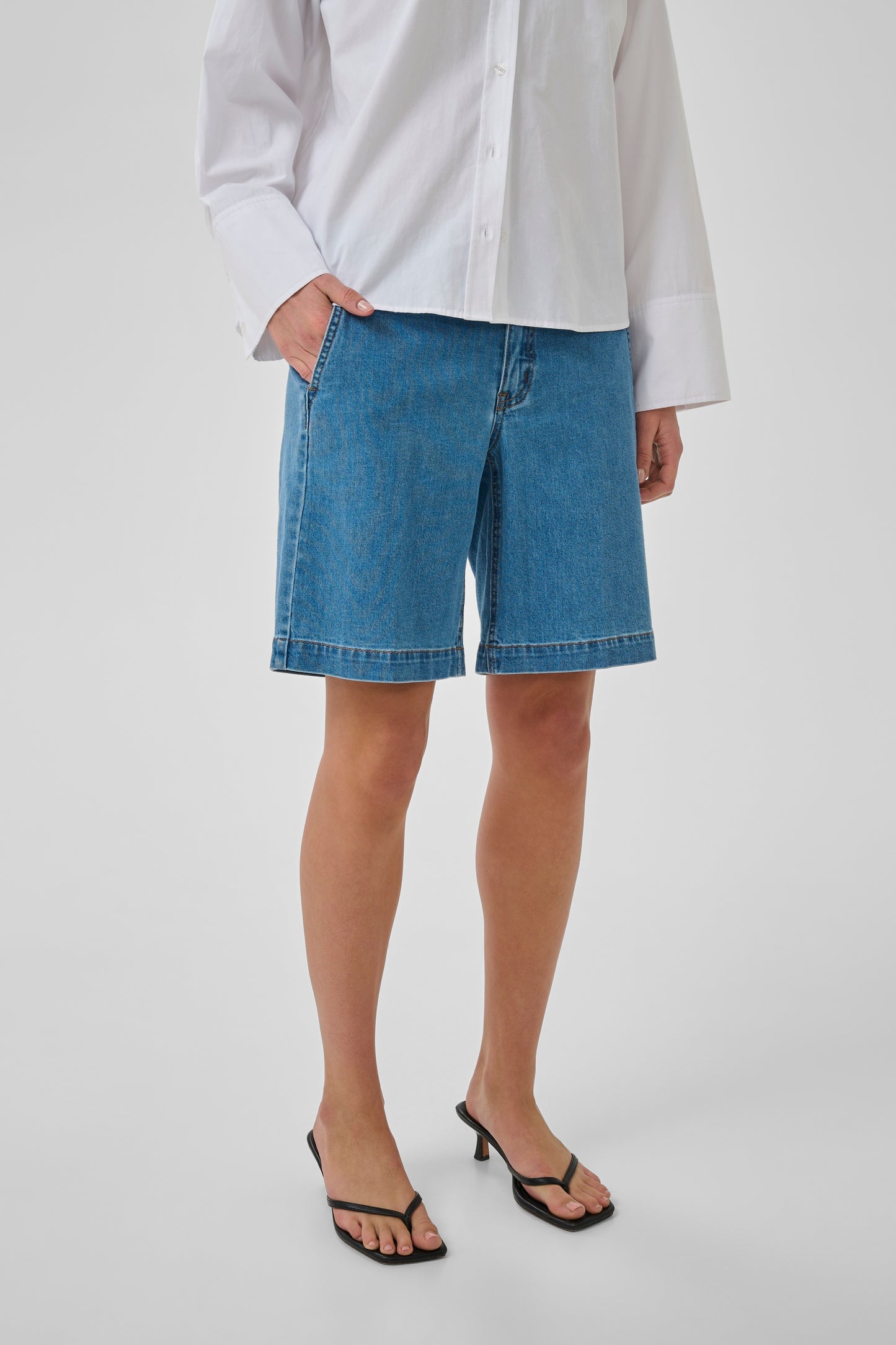 My Essential Wardrobe Lara Long Shorts - Medium Blue