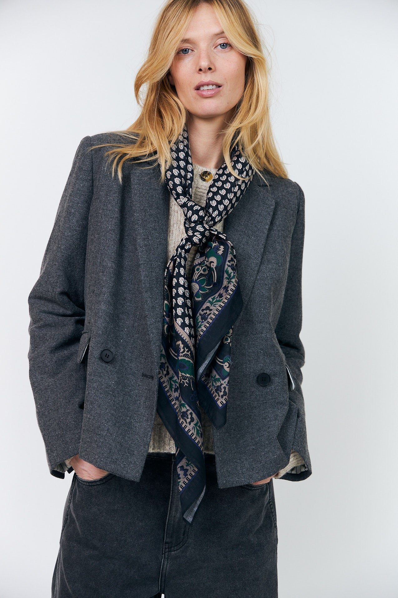 Lollys Laundry Antonella Short Blazer