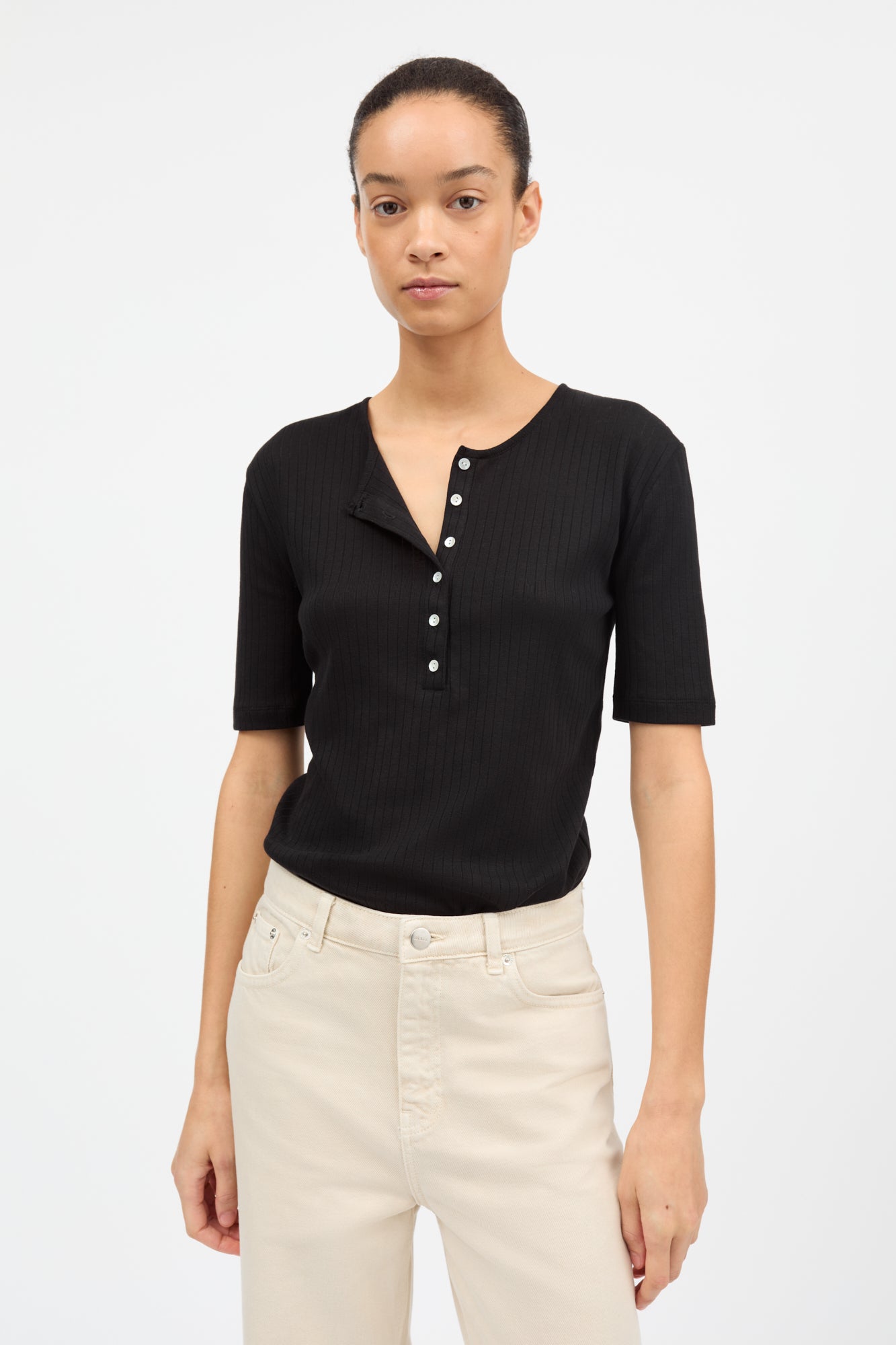 Shell Studio Life Henley Tee